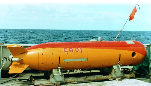 6000米自治水下机器人照片